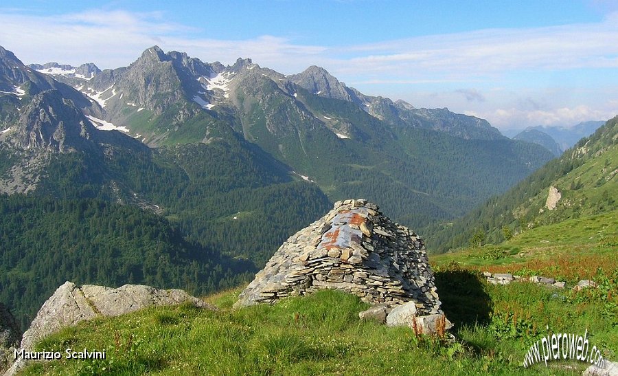 15 Panorama verso la zona del Becco.JPG